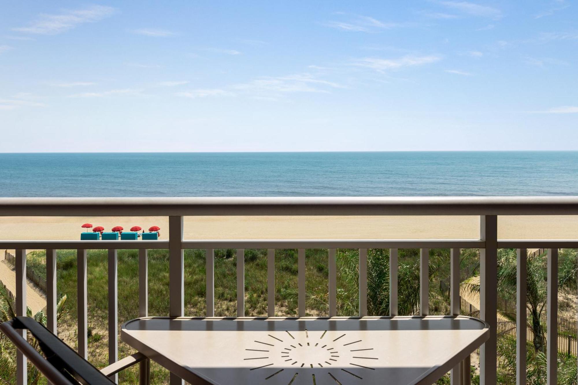 Holiday Inn Ocean City By Ihg Bagian luar foto